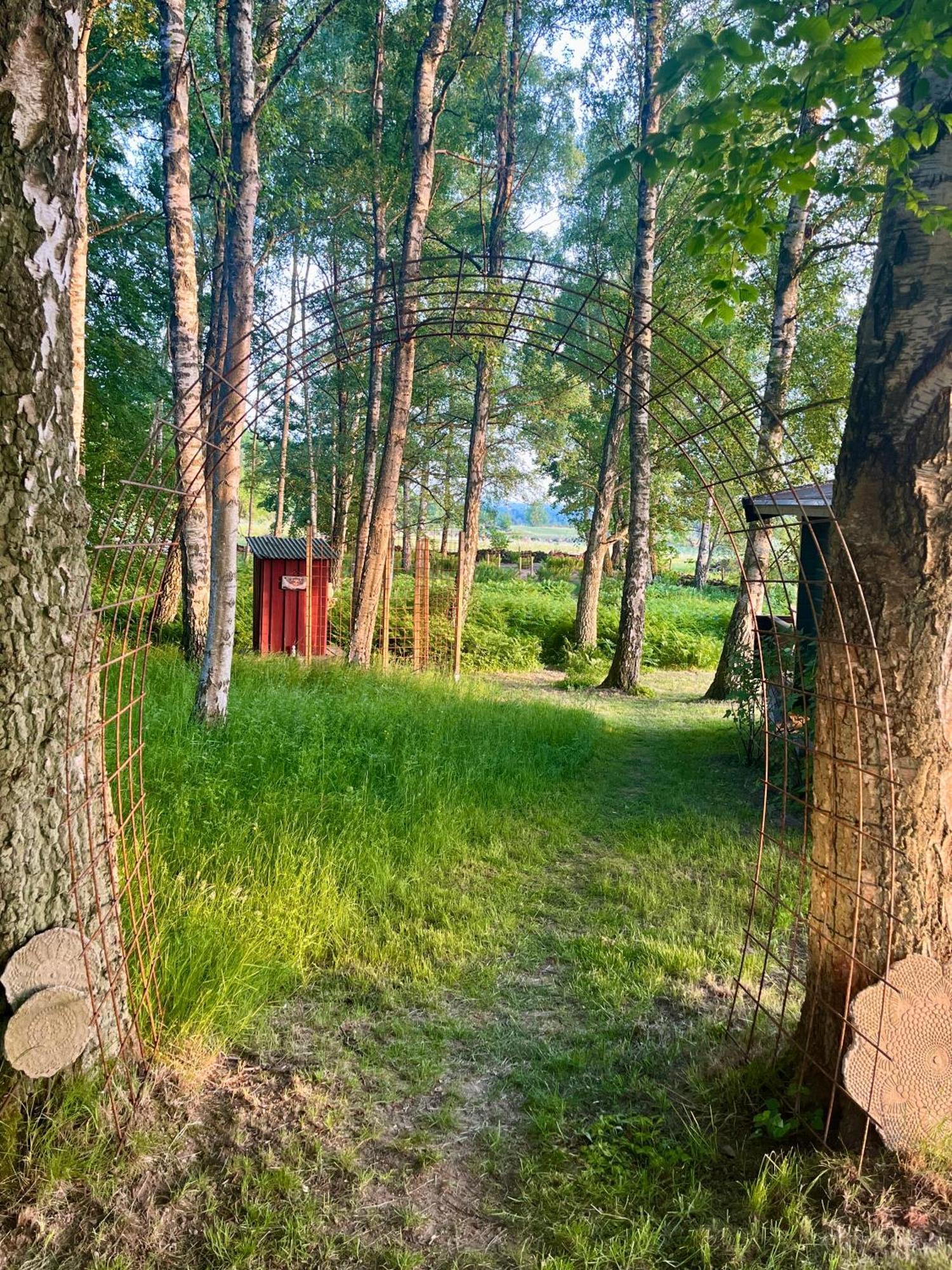 Naturnaera Fritidsboende, Tomtebo - Yintorp Arkelstorp Kültér fotó